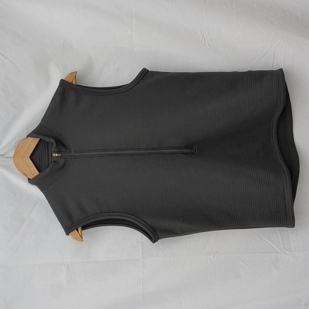 MEC grey zip up thermal midlayer vest medium